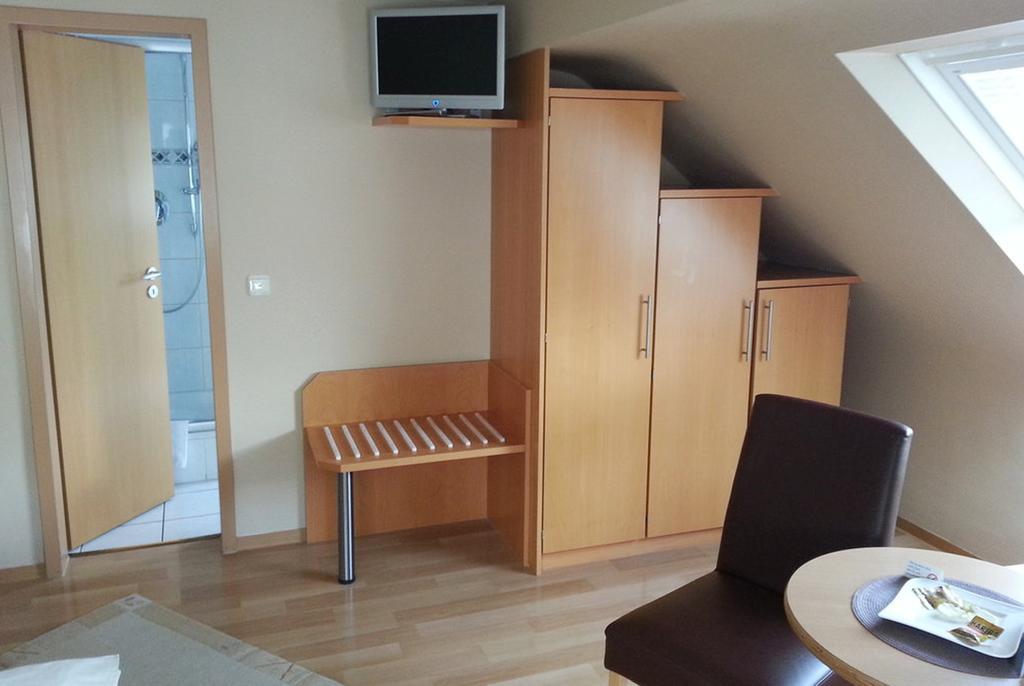 Garni Haus Weiskopf Hotel เทรียร์ ภายนอก รูปภาพ