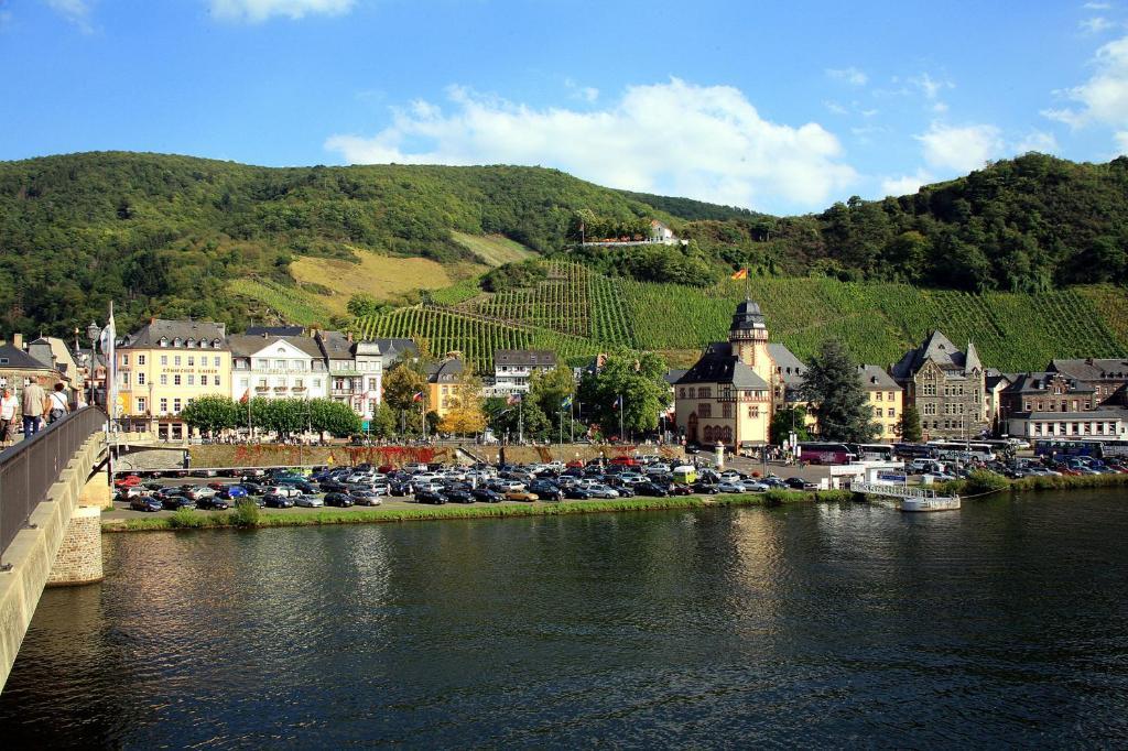Garni Haus Weiskopf Hotel เทรียร์ ภายนอก รูปภาพ